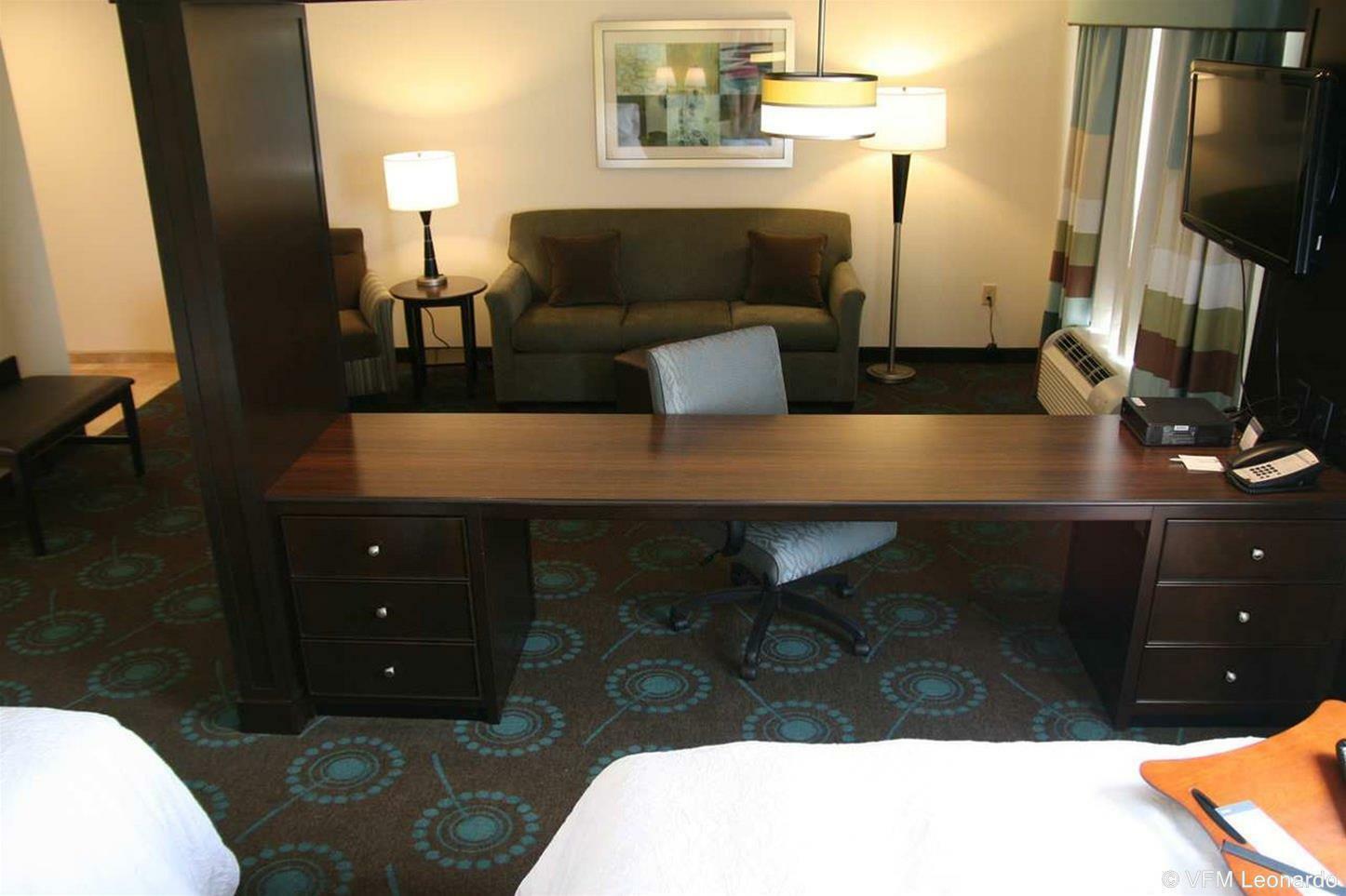 Hampton Inn&Suites Wilder Zimmer foto